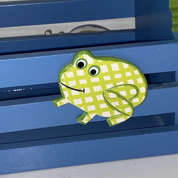 Wooden Basket with Handle Blue and Green Frog and Snail Garden Planters - Picture 5 of 6